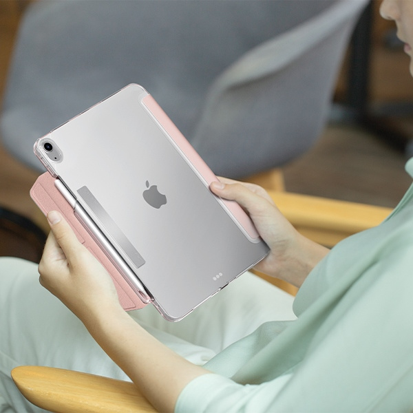 Uniq Camden Click case for iPad Air 13&quot; 2024 - beige